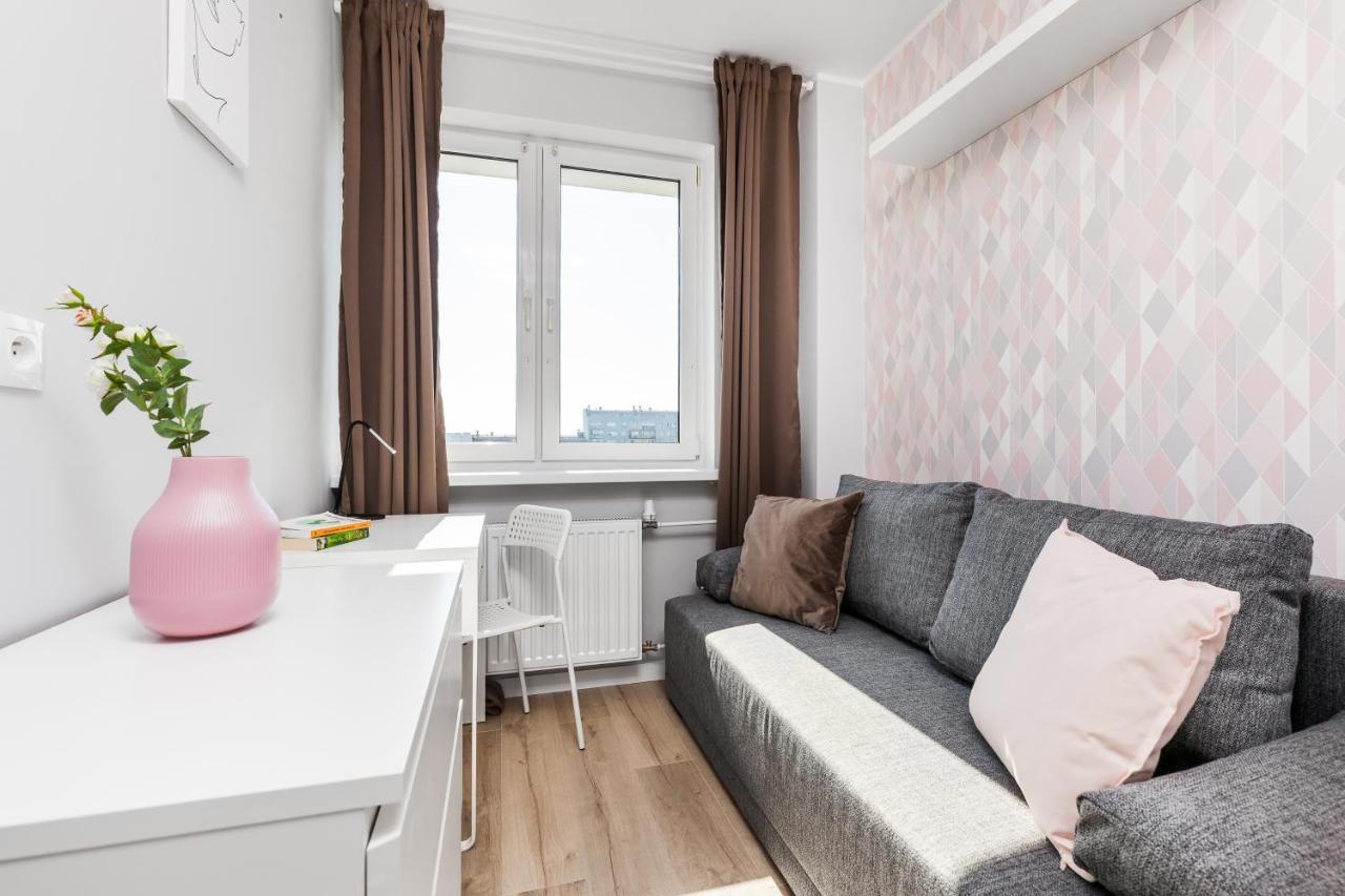 Homestay Pokoje Zaspa - Pilotow 20b, 800m Skm-zaspa, Odleglosc Do Morza 3km Gdansk